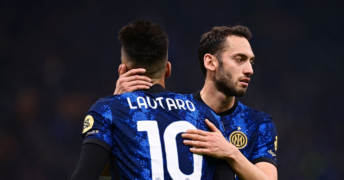 Gran Gal Del Calcio Aic Lautaro E Calhanoglu In Lizza Per Il Gol Pi