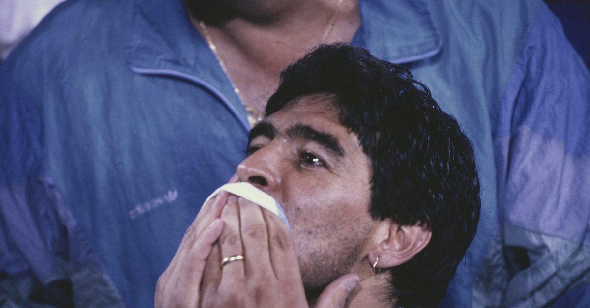 FOTO Napoli Invoca Laiuto Di Maradona Per Il Match Contro Il Milan