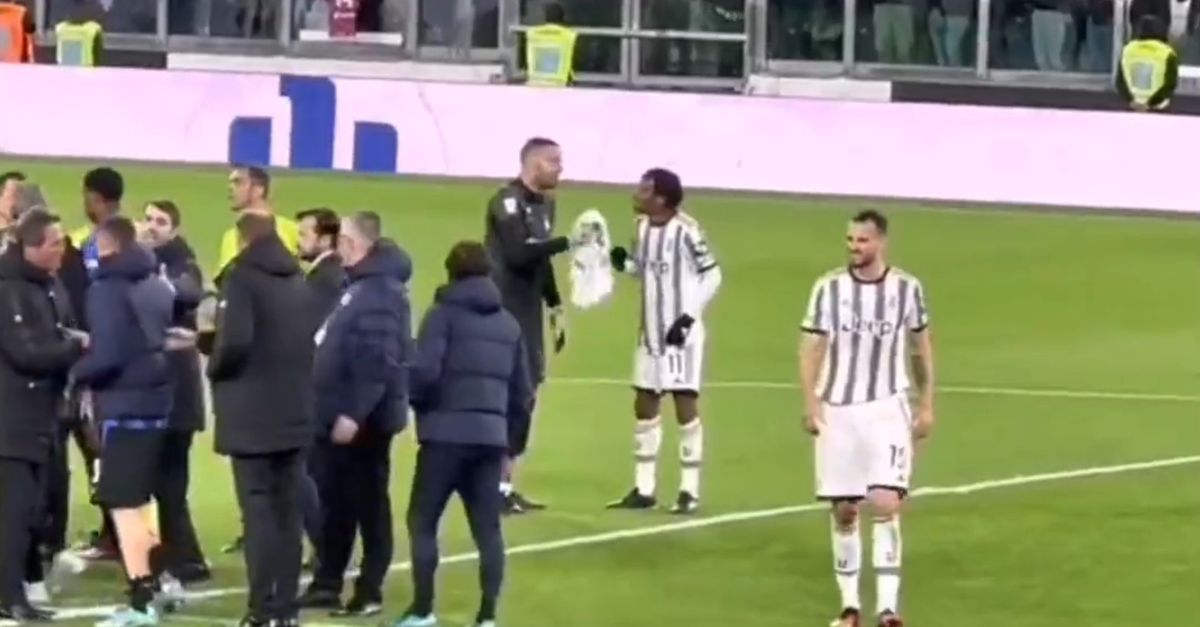 VIDEO Juve Inter La Vergognosa Rissa Finale Pugno Di Cuadrado Ad