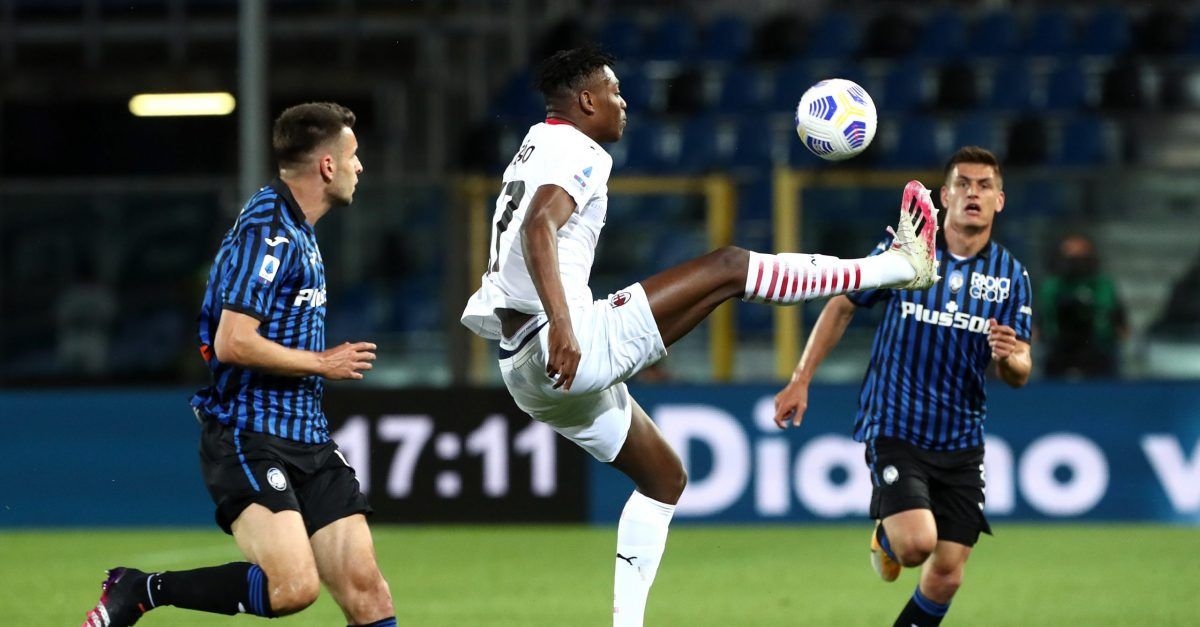 Atalanta Milan 0 1 Al 45 Kessie La Sblocca Su Rigore Serie A News