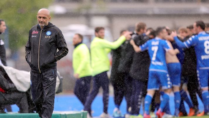 La Furia Dei Tifosi Del Napoli Ecco La Pesante Contestazione Alla