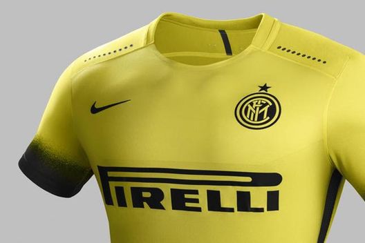 Inter Ecco La Terza Maglia 2022 2023 Si Torna Al Giallo Ispirata A