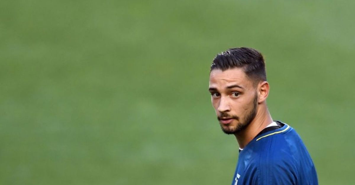 Juve la Gazzetta Colpo di scena la decisione su De Sciglio cè la