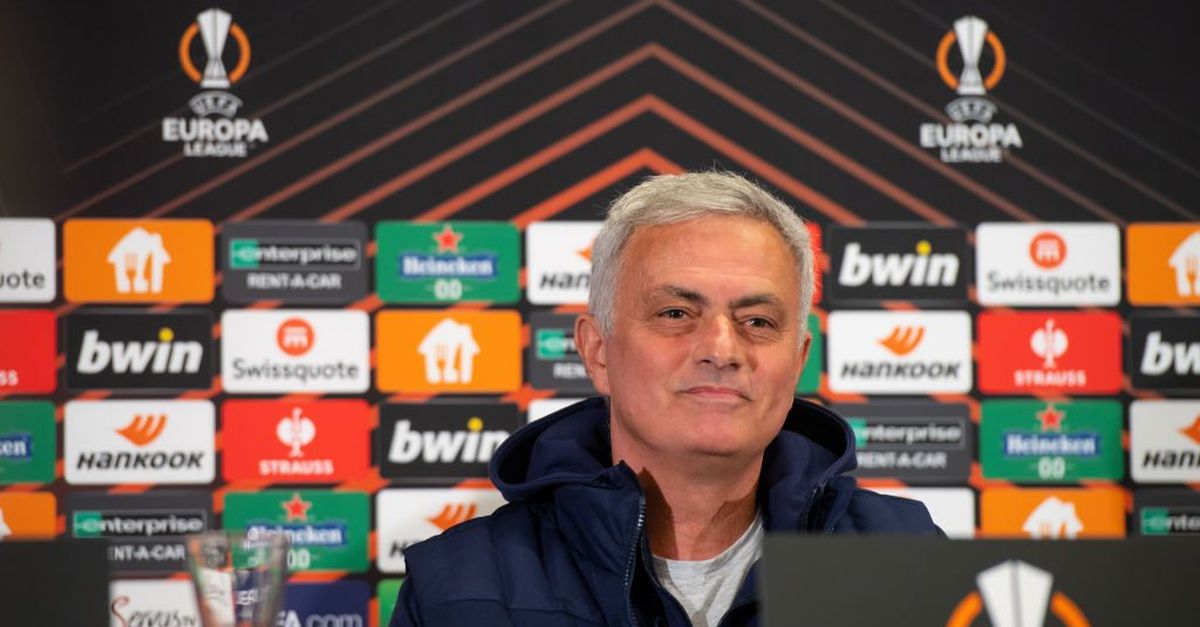 Salisburgo Roma Mourinho E Dybala In Conferenza Stampa Alla Vigilia