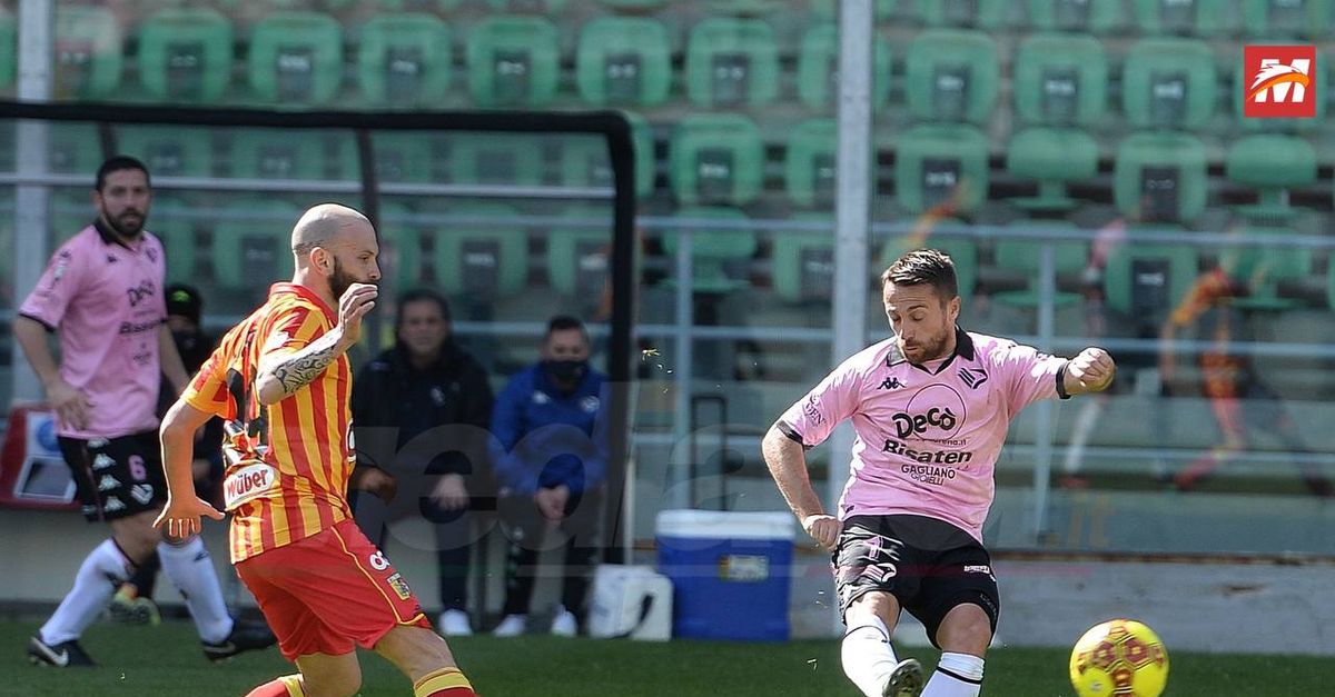 SONDAGGIO Vota Il MIGLIORE E Il PEGGIORE In Campo Di Paganese Palermo