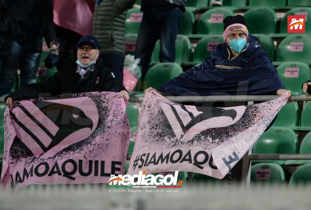 FOTO, i tifosi allo stadio per Palermo – Monopoli 2-1 (Gallery) - immagine 7