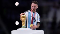 Argentina, Mac Allister su Messi: “A 40-45 anni sarà ancora il migliore. Il primo incontro…”