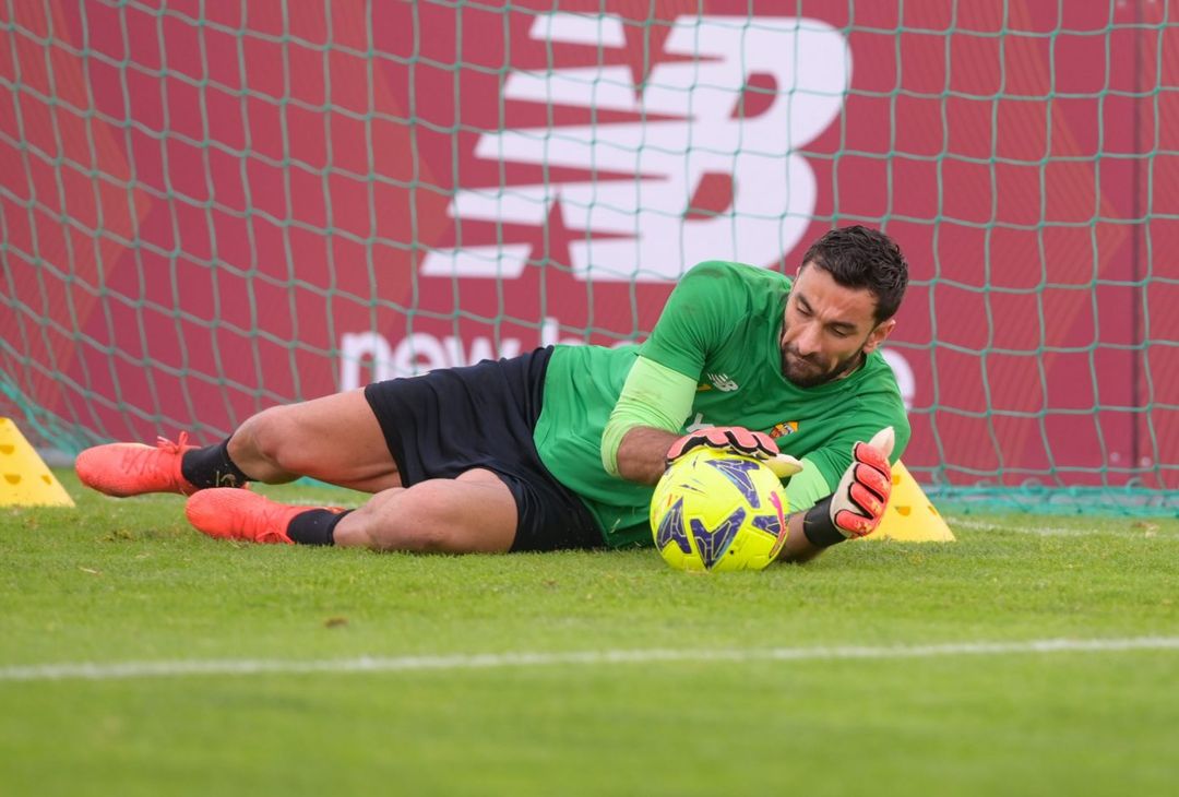 Roma, c’è Wijnaldum in gruppo. E torna anche Rui Patricio – FOTO GALLERY - immagine 10