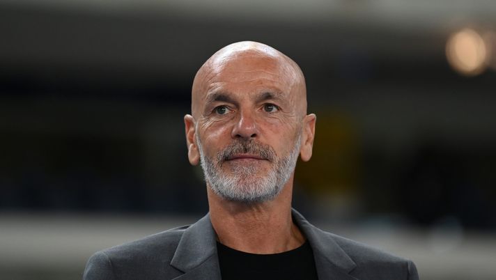 VERONA, ITALY - OCTOBER 16: Head coach of AC Milan Stefano Pioli arrives before the Serie A match between Hellas Verona and AC MIlan at Stadio Marcantonio Bentegodi on October 16, 2022 in Verona, Italy. (Photo by Claudio Villa/AC Milan via Getty Images)
