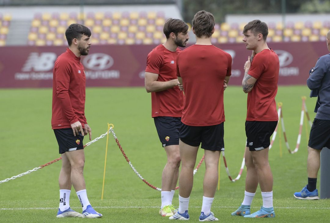Roma, allenamento alla vigilia del match contro la Fiorentina – FOTO GALLERY - immagine 8