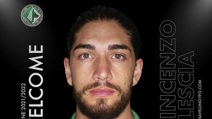 Avellino, ufficiale Plescia: l’attaccante palermitano firma fino al 2024  Avellino, ufficiale Plescia: l’attaccante palermitano firma fino al 2024