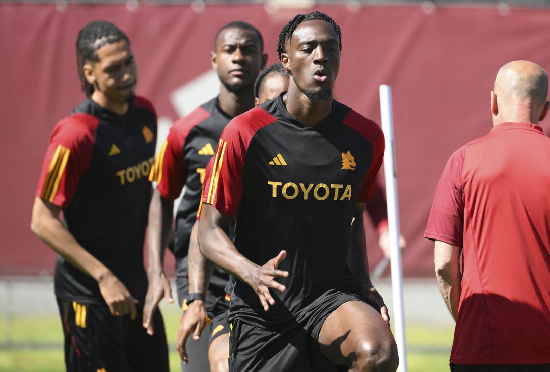 Trigoria, sorrisi e concentrazione nell’allenamento post derby – FOTOGALLERY - immagine 7