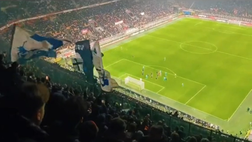 La carica dei tifosi del Napoli presenti a San Siro: “Solo per te”