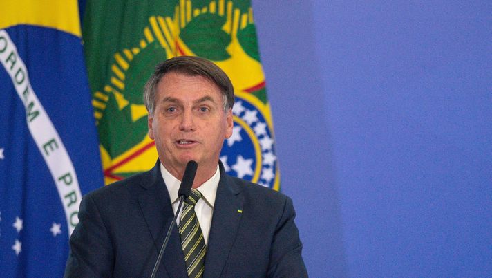 BRASILIA, BRAZIL - APRIL 29: President of Brazil Jair Bolsonaro speaks during the sworn in ceremony for newly appointed Justice Minister André Luiz Mendonça and new brazilian Attorney General Jose Levi Mello amidst on the coronavirus (COVID-19) pandemic at the Planalto Palace on April, 29, 2020 in Brasilia. Brazil has over 71,000 confirmed positive cases of Coronavirus and has over 5,000 deaths. (Photo by Andressa Anholete/Getty Images) BRASILIA, BRAZIL - APRIL 29: President of Brazil Jair Bolsonaro speaks during the sworn in ceremony for newly appointed Justice Minister André Luiz Mendonça and new brazilian Attorney General Jose Levi Mello amidst on the coronavirus (COVID-19) pandemic at the Planalto Palace on April, 29, 2020 in Brasilia. Brazil has over 71,000 confirmed positive cases of Coronavirus and has over 5,000 deaths. (Photo by Andressa Anholete/Getty Images)