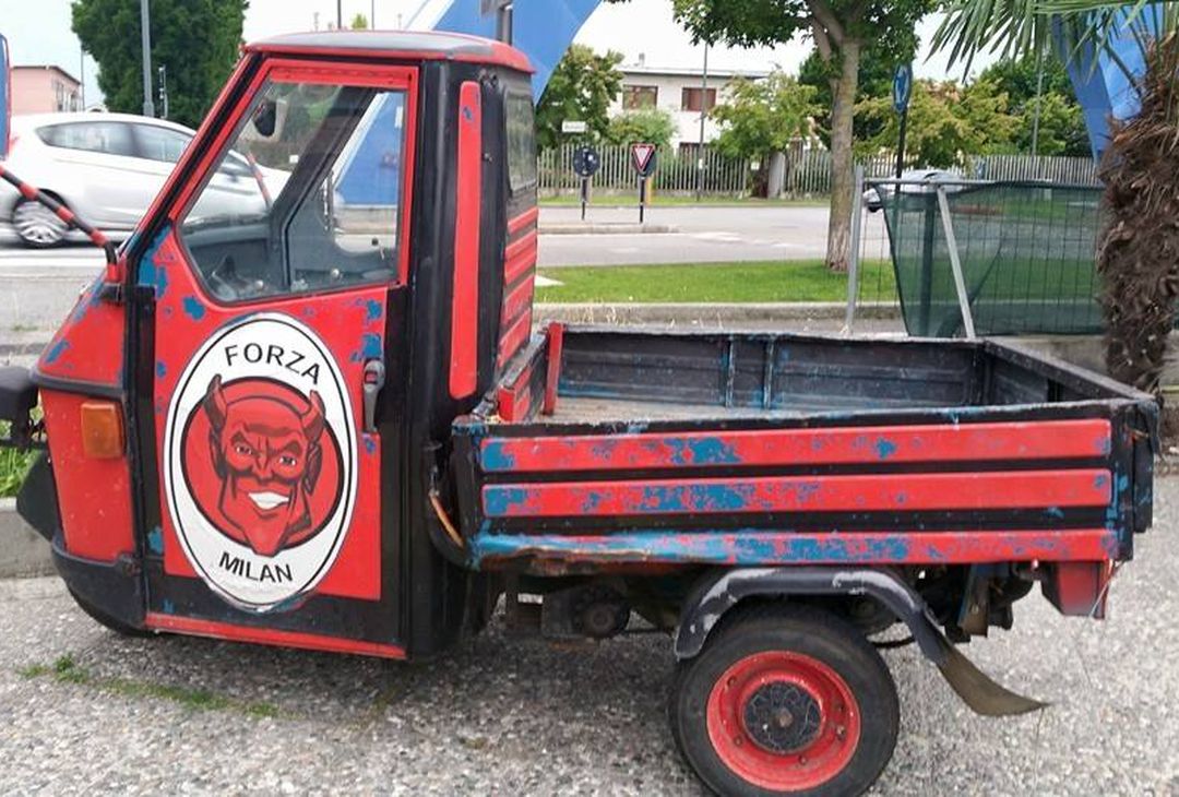  Onda Rossonera - Milan Club Novara  