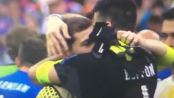 VIDEO / L’emotivo abbraccio di Buffon a Casillas dopo l’eliminazione della Spagna