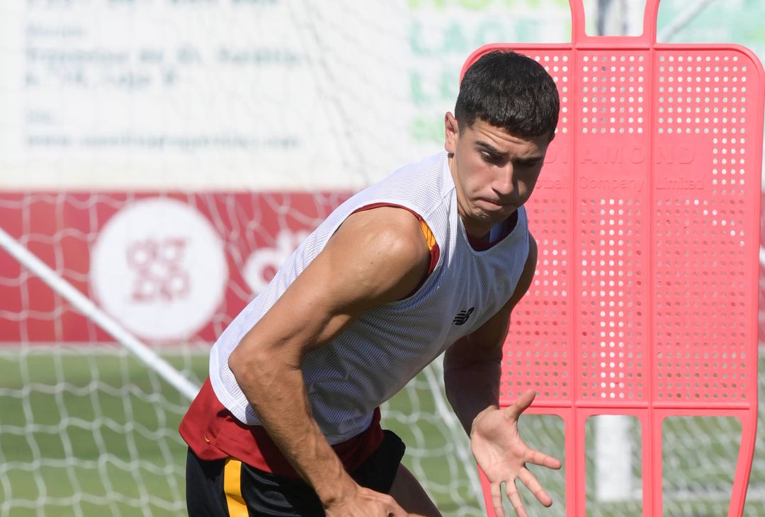 Ritiro Roma, allenamento pomeridiano: primo in gruppo per Dybala – FOTO GALLERY - immagine 52