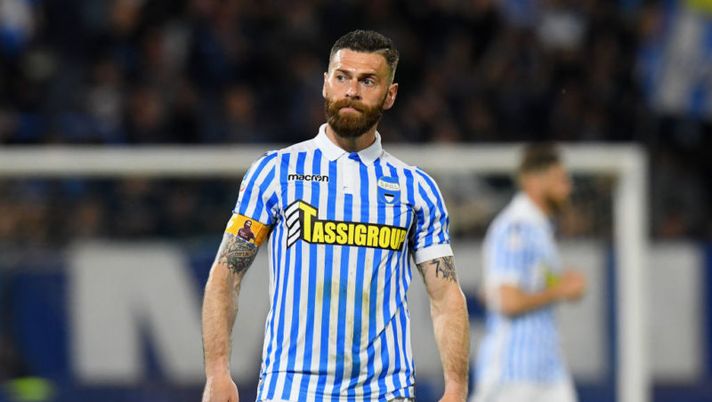 FERRARA, ITALY - APRIL 18: Mirko Antenucci of Spal
looks on during the serie A match between Spal and AC Chievo Verona at Stadio Paolo Mazza on April 18, 2018 in Ferrara, Italy. (Photo by Alessandro Sabattini/Getty Images) Da Milik a Iago Falqué: come gestire i cinque casi più delicati per questa giornata- immagine 1
