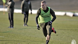 GALLERY – Deulofeu, primo allenamento con il Milan: le foto più belle