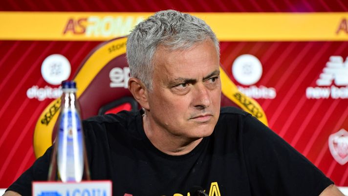 Mourinho: “Abbiamo nove indisponibili. I Friedkin sono i miei superiori e li rispetto” - immagine 1