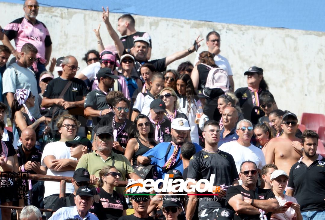 FOTOTIFO, Reggina-Palermo 3-0: i tifosi allo stadio “Oreste Granillo” (Gallery) - immagine 19