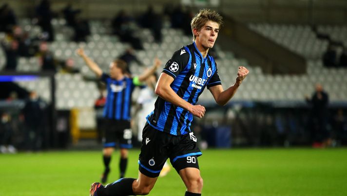 BRUGGE, BELGIUM - DECEMBER 02: Charles De Ketelaere of Club Brugge KV celebrates scoring his teams first goal of the game during the UEFA Champions League Group F stage match between Club Brugge KV and Zenit St. Petersburg at Jan Breydel Stadium on December 02, 2020 in Brugge, Belgium. Sporting stadiums around Belgium remain under strict restrictions due to the Coronavirus Pandemic as Government social distancing laws prohibit fans inside venues resulting in games being played behind closed doors. (Photo by Dean Mouhtaropoulos/Getty Images) Serie A – Milan: ballottaggio aperto a centrocampo. CDK dal 1′? - immagine 1