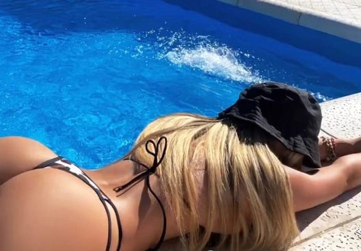 Rocio Galera sexy con la maglia del Boca, Icardi guarda le sue storie: “Con questo è perdonato” - immagine 1