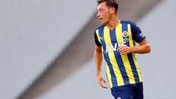 Ozil illumina l’Ataturk: assist per intenditori contro la Dinamo Kiev di Lucescu