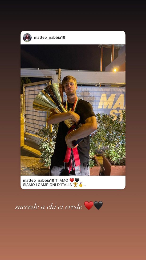 Festa delle wags del Milan, le più scatenate: “Senza fiato!” C’è una nuova wag rossonera?- immagine 2