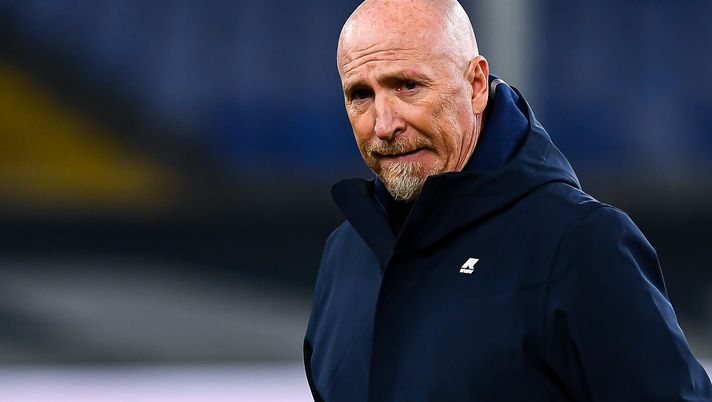 GENOA, ITALY - DECEMBER 13: Rolando Maran coach of Genoa before the Serie A match between Genoa CFC and Juventus Fc at Stadio Luigi Ferraris on December 13, 2020 in Genoa, Italy. (Photo by Paolo Rattini/Getty Images) GENOA, ITALY - DECEMBER 13: Rolando Maran coach of Genoa before the Serie A match between Genoa CFC and Juventus Fc at Stadio Luigi Ferraris on December 13, 2020 in Genoa, Italy. (Photo by Paolo Rattini/Getty Images)