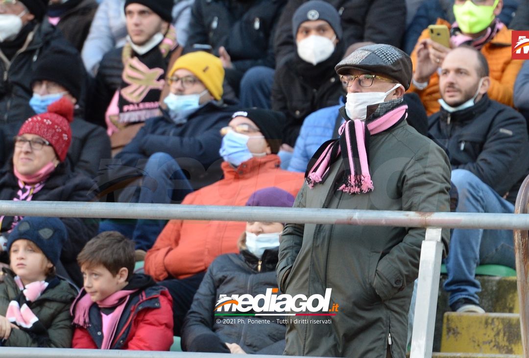 FOTO, i tifosi allo stadio per Palermo – Bari 0-0 (Gallery) - immagine 44