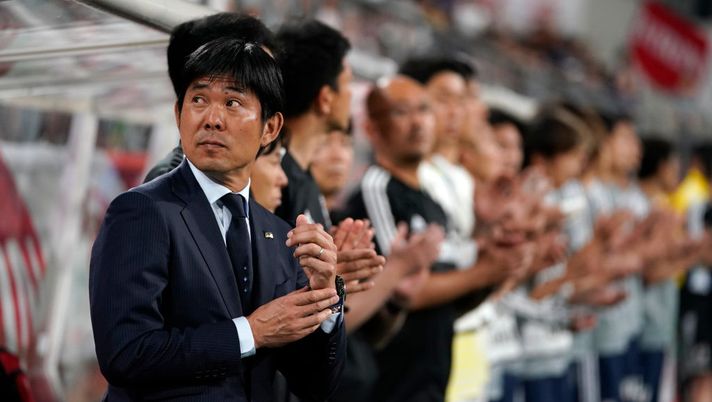 TOYOTA, JAPAN - JUNE 05: Head coach Hajime Moriyasu of Japan looks on prior to the international friendly match between Japan and Trinidad and Tobago at Toyota Stadium on June 05, 2019 in Toyota, Aichi, Japan. (Photo by Toru Hanai/Getty Images) TOYOTA, JAPAN - JUNE 05: Head coach Hajime Moriyasu of Japan looks on prior to the international friendly match between Japan and Trinidad and Tobago at Toyota Stadium on June 05, 2019 in Toyota, Aichi, Japan. (Photo by Toru Hanai/Getty Images)