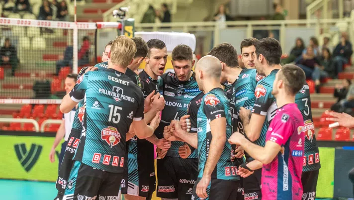 Pallavolo Padova, ultima sfida casalinga domani con Perugia - immagine 1