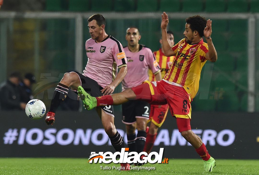  during the Serie B match between US Citta di Palermo and Benevento Calcio at Stadio Renzo Barbera on November 30, 2018 in Palermo, Italy. 