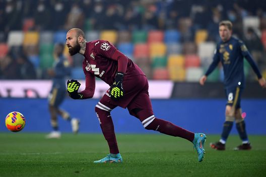 UDINE, ITALY - FEBRUARY 06: Vanja Milinkovic Savic of Torino FC in action during the Serie A match between Udinese Calcio and Torino FC at Dacia Arena on February 06, 2022 in Udine, Italy. (Photo by Alessandro Sabattini/Getty Images) Juric conferma la fiducia a Vanja e bacchetta: “Errori sì, ma non così tanti”- immagine 2