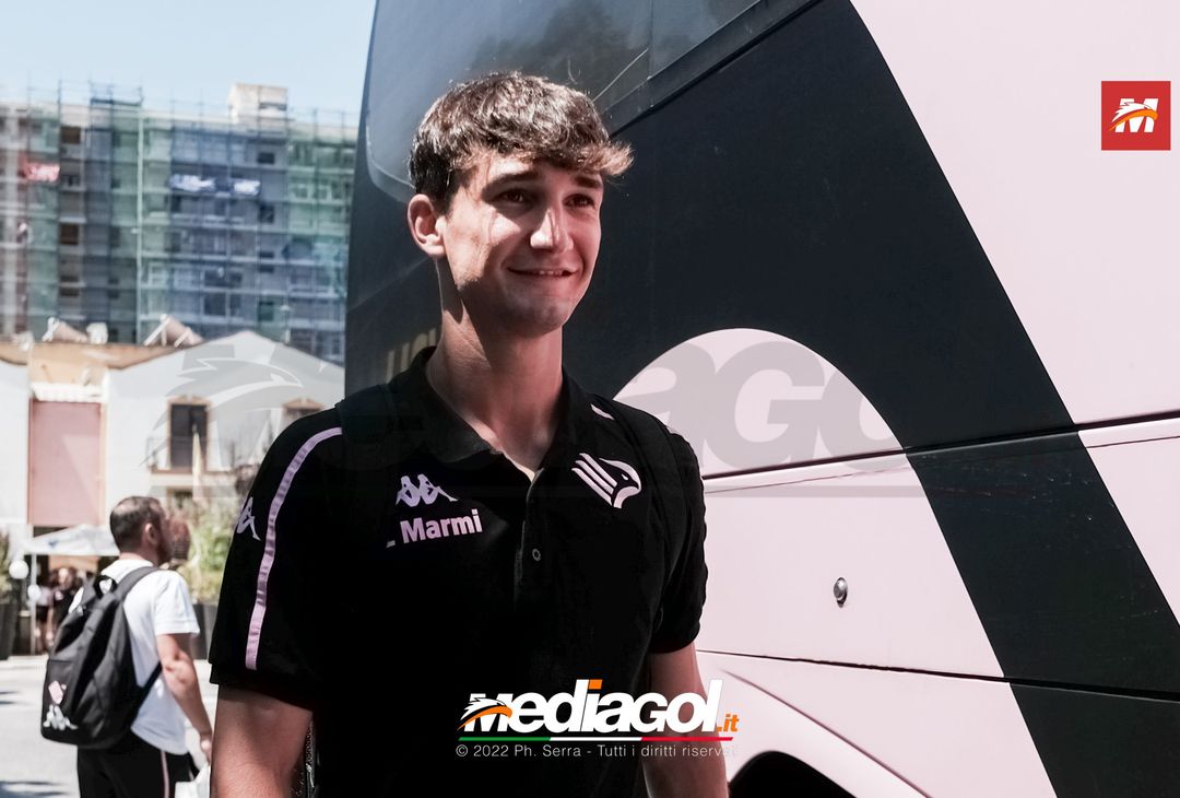 FOTO Torino-Palermo, rosanero in partenza dall’hotel (Gallery) - immagine 17