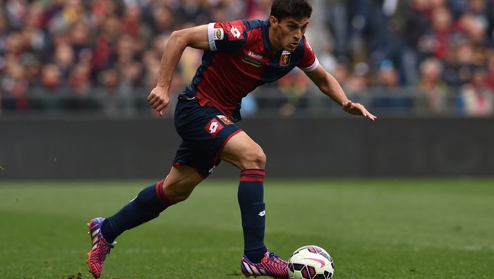 GENOA, ITALY - APRIL 04: Diego Perotti of Genoa CFC in action during the Serie A match between Genoa CFC and Udinese Calcio at Stadio Luigi Ferraris on April 4, 2015 in Genoa, Italy. (Photo by Valerio Pennicino/Getty Images) GENOA, ITALY - APRIL 04: Diego Perotti of Genoa CFC in action during the Serie A match between Genoa CFC and Udinese Calcio at Stadio Luigi Ferraris on April 4, 2015 in Genoa, Italy. (Photo by Valerio Pennicino/Getty Images)