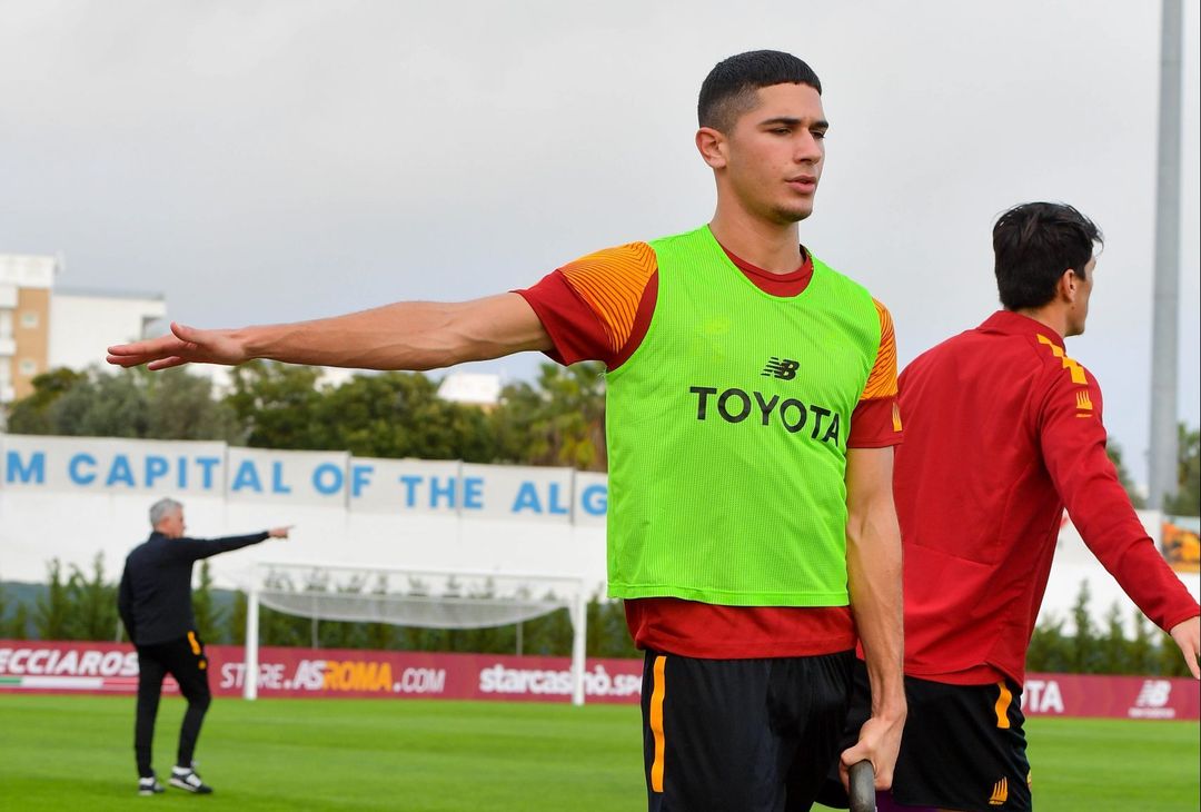Roma, c’è Wijnaldum in gruppo. E torna anche Rui Patricio – FOTO GALLERY - immagine 63