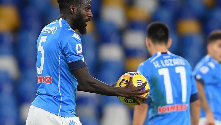 NAPLES, ITALY - NOVEMBER 22: Tiemoue Bakayoko of SSC Napoli during the Serie A match between SSC Napoli and AC Milan at Stadio San Paolo on November 22, 2020 in Naples, Italy. (Photo by Francesco Pecoraro/Getty Images) NAPLES, ITALY - NOVEMBER 22: Tiemoue Bakayoko of SSC Napoli during the Serie A match between SSC Napoli and AC Milan at Stadio San Paolo on November 22, 2020 in Naples, Italy. (Photo by Francesco Pecoraro/Getty Images)