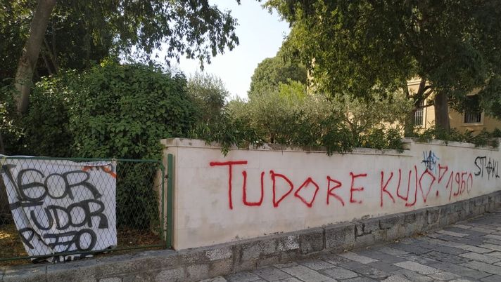 Scritte ostili contro Tudor da parte dei tifosi dell'Hajduk 