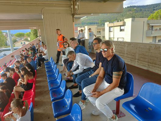 FOTO VN – Commisso e dirigenza in tribuna al Torrini FOTO VN – Commisso e dirigenza in tribuna al Torrini - immagine 1