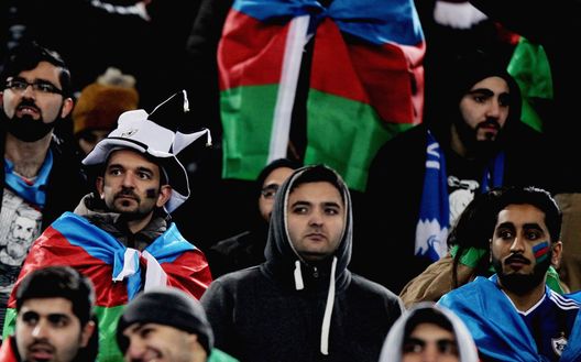 Tifosi del Qarabag a Roma, stadio Olimpico, nel 2017 (Photo by Paolo Bruno/Getty Images) Tifosi del Qarabag a Roma, stadio Olimpico, nel 2017 (Photo by Paolo Bruno/Getty Images)