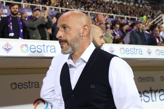 FLORENCE, ITALY - OCTOBER 22: Vincenzo Italiano manager of ACF Fiorentina looks on during the Serie A match between ACF Fiorentina and FC Internazionale at Stadio Artemio Franchi on October 22, 2022 in Florence, Italy. (Photo by Gabriele Maltinti/Getty Images) Gotti, adesso la Fiorentina diventa decisiva- immagine 2