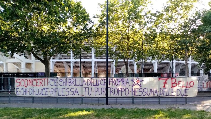 FOTO – Sconcerti-Antognoni, spunta uno striscione firmato 7bello FOTO – Sconcerti-Antognoni, spunta uno striscione firmato 7bello