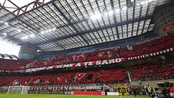 Milan-Sassuolo, la sciarpata dei tifosi del Diavolo (VIDEO)