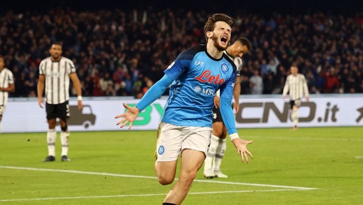 NAPLES, ITALY - JANUARY 13: Khvicha Kvaratskhelia of SSC Napoli celebrates after scoring the 2-0 goal during the Serie A match between SSC Napoli_Juventus at Stadio Diego Armando Maradona on January 13, 2023 in Naples, Italy. (Photo by Francesco Pecoraro/Getty Images) kvaratskhelia Napoli Juventus