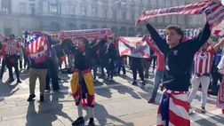 VIDEO / Inter-Atletico Madrid, i cori dei tifosi spagnoli in piazza Duomo