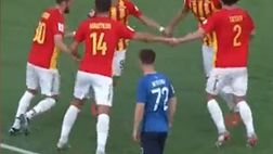 VIDEO/ Schemi folli mai visti: ballano in cerchio poi…