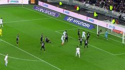 VIDEO / Valbuena, dallo scandalo alla punizione gioiello. Zampata Lacazette