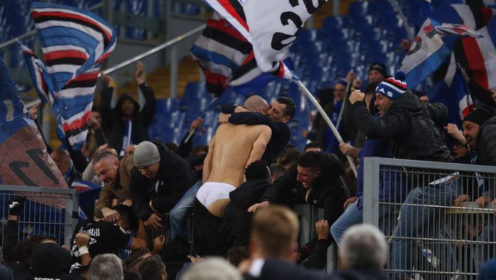 ROME, ITALY - DECEMBER 08:  Riccardo Saponara of UC Sampdoria celebrates after scoring the team's second goal during the Serie A match between SS Lazio and UC Sampdoria at Stadio Olimpico on December 8, 2018 in Rome, Italy.  (Photo by Paolo Bruno/Getty Images) 